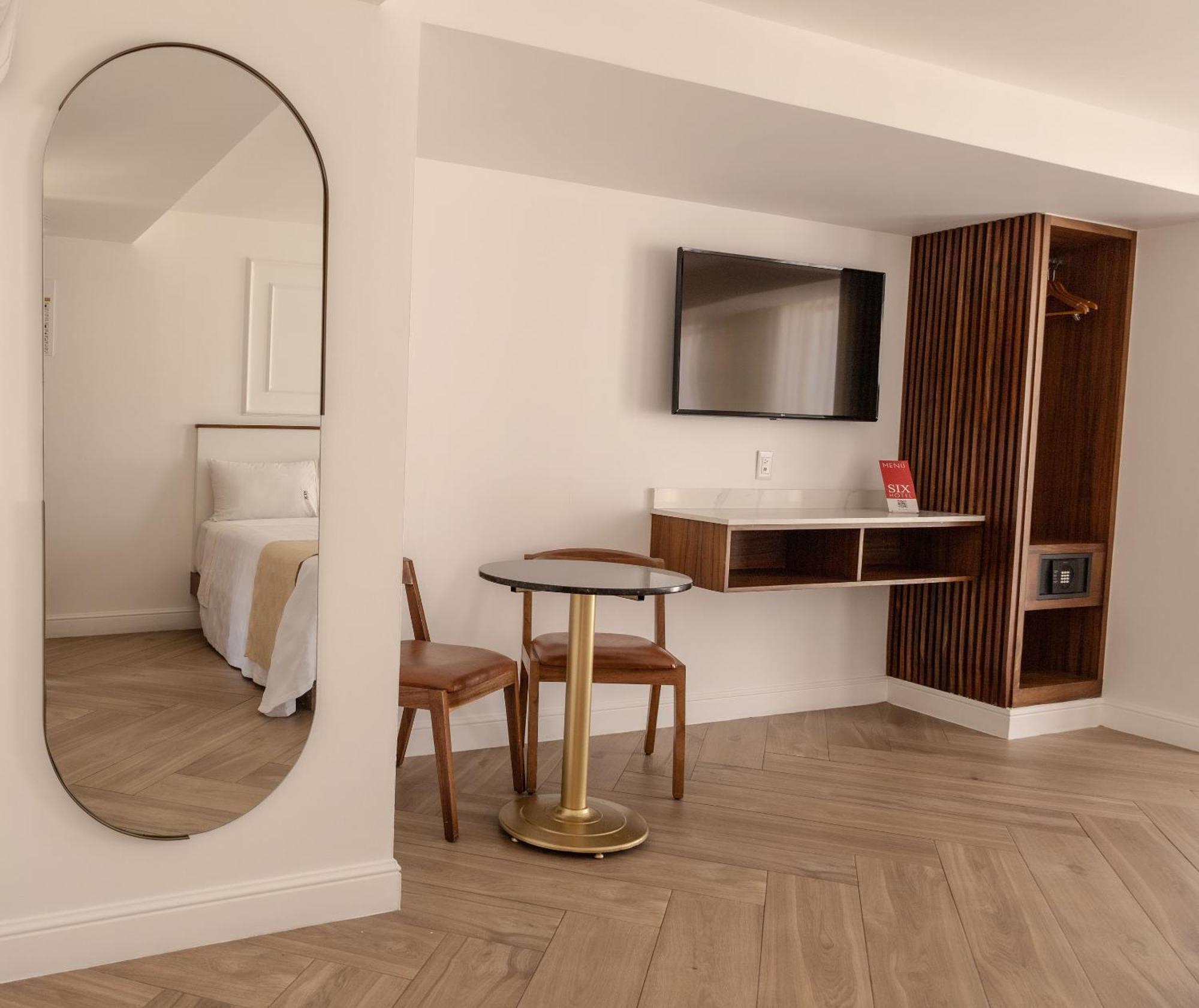 Six Hotel Guadalajara Degollado Kültér fotó