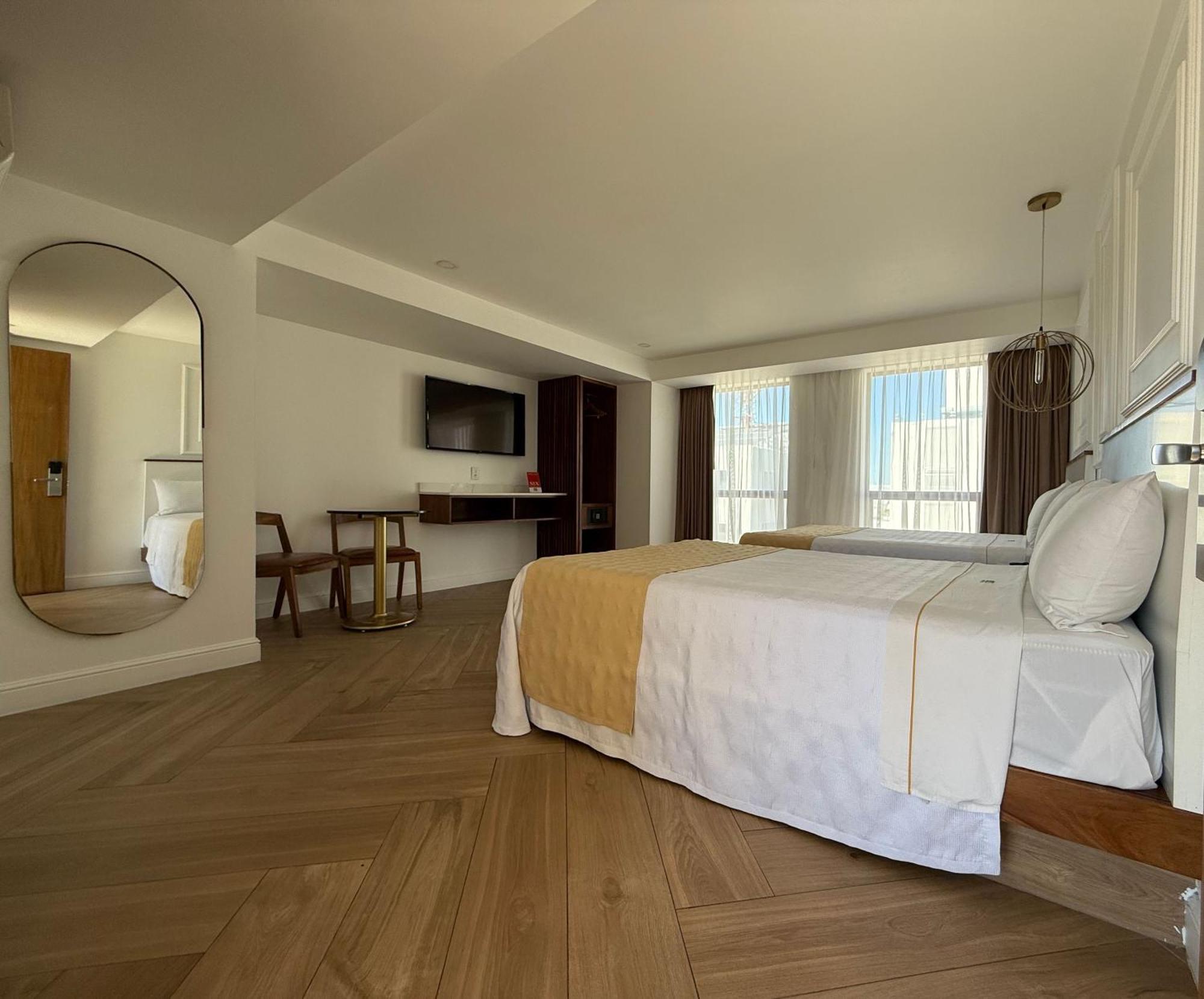 Six Hotel Guadalajara Degollado Kültér fotó